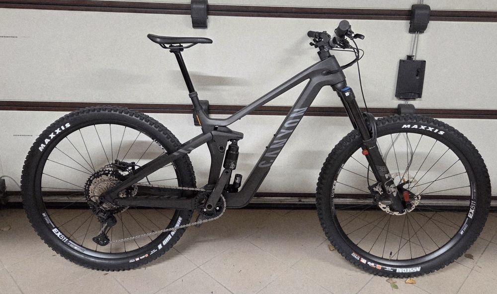 Nowy rower enduro Canyon Strive CFR Underdog rozm. M