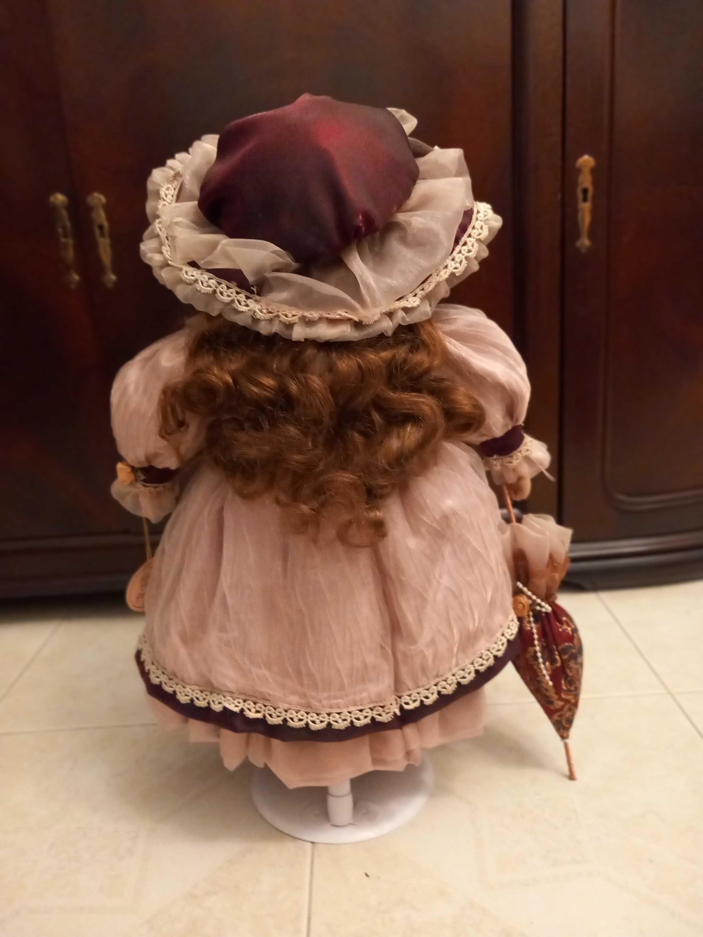 Boneca de Porcelana de Colecção Leonardo – 50cm