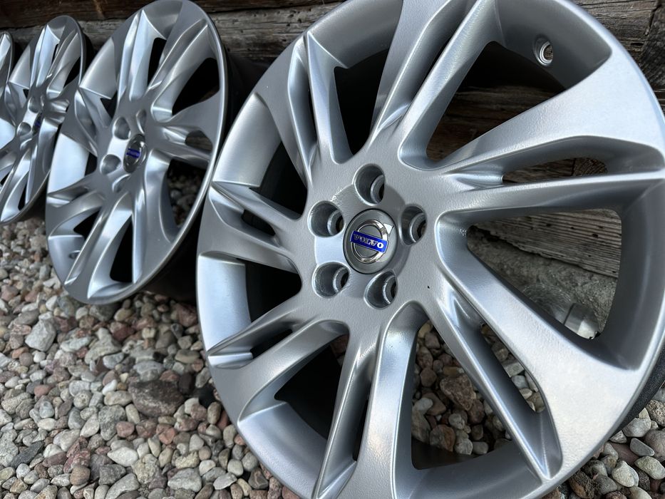 VOLVO V40 V60 S60 S80 V70 S40 XC60 kpl FELGI koła 18” 5x108 ET50 okazj