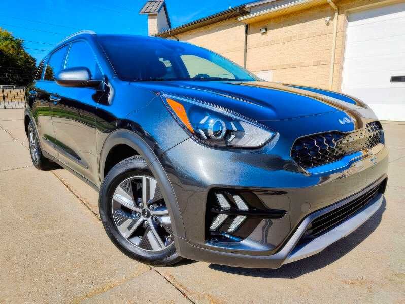 2022 Kia Niro Plug-In Hybrid LXS
