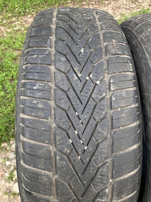 Шини Semperit Зима 215/65R16