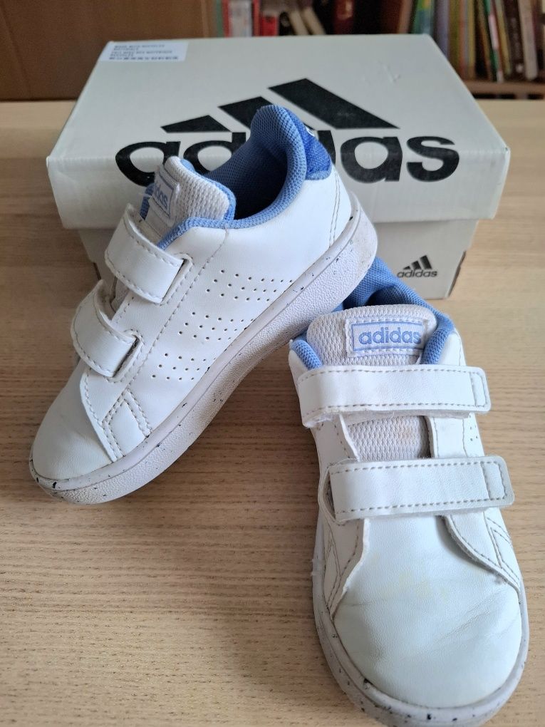 Buty marki adidas dziecięce rozmiar 23,5