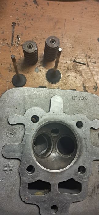 Головка 200 на штангах