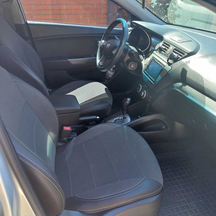 Авто Киа Рио 2012 1.4 аатомат