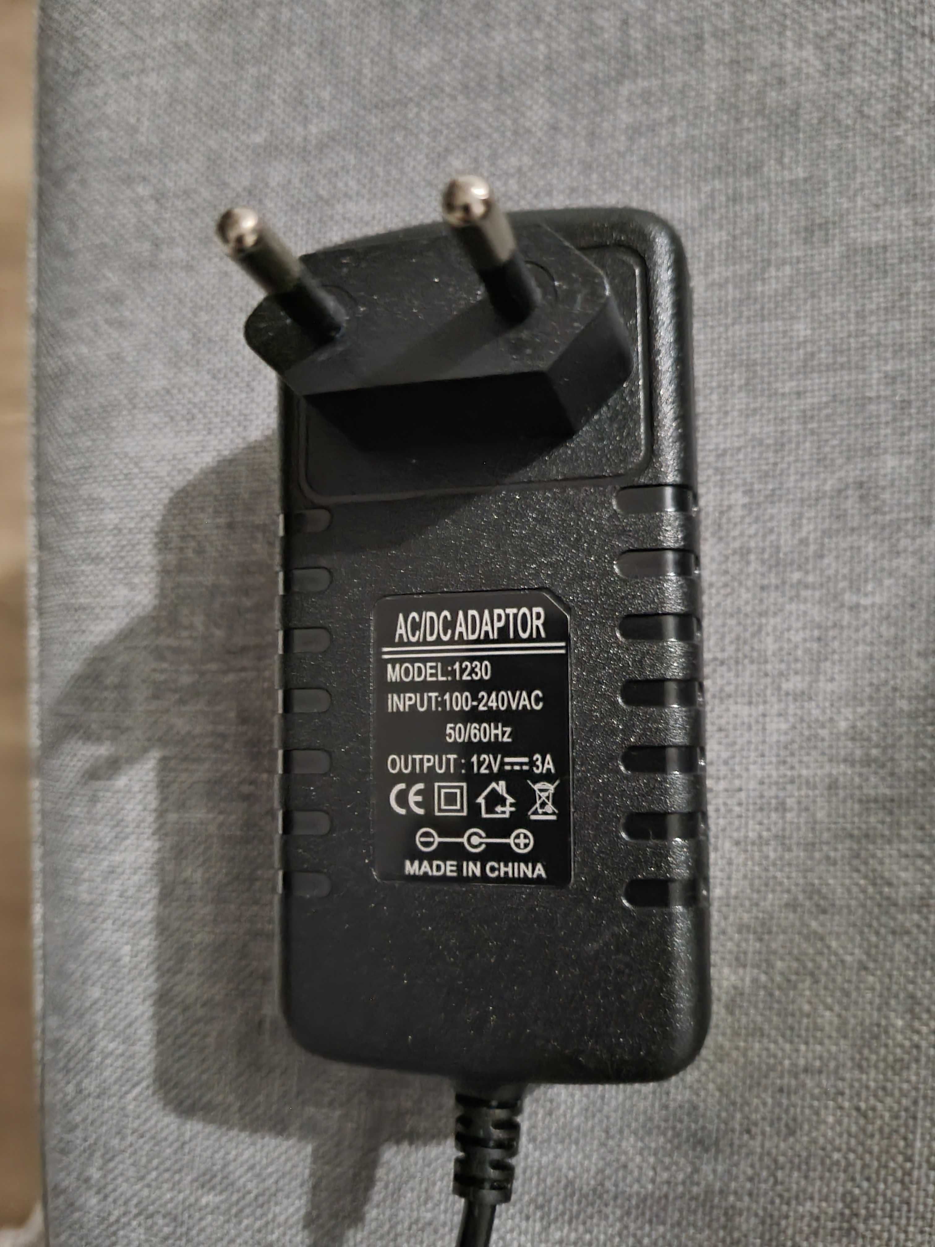 NEON Commodore C64 + kontroler bluetooth/pilot