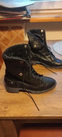 Zimowe kozaczki ocieplane skóra 36