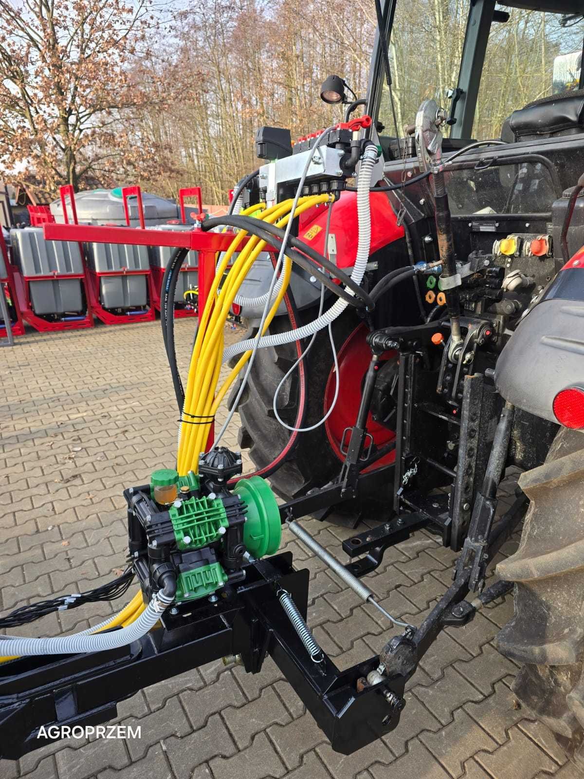 Opryskiwacz ciągany półzawieszany Demarol 1200l hydraulika komputer