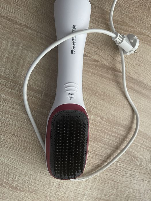 Escova Alisadora Rowenta Express Air Brush