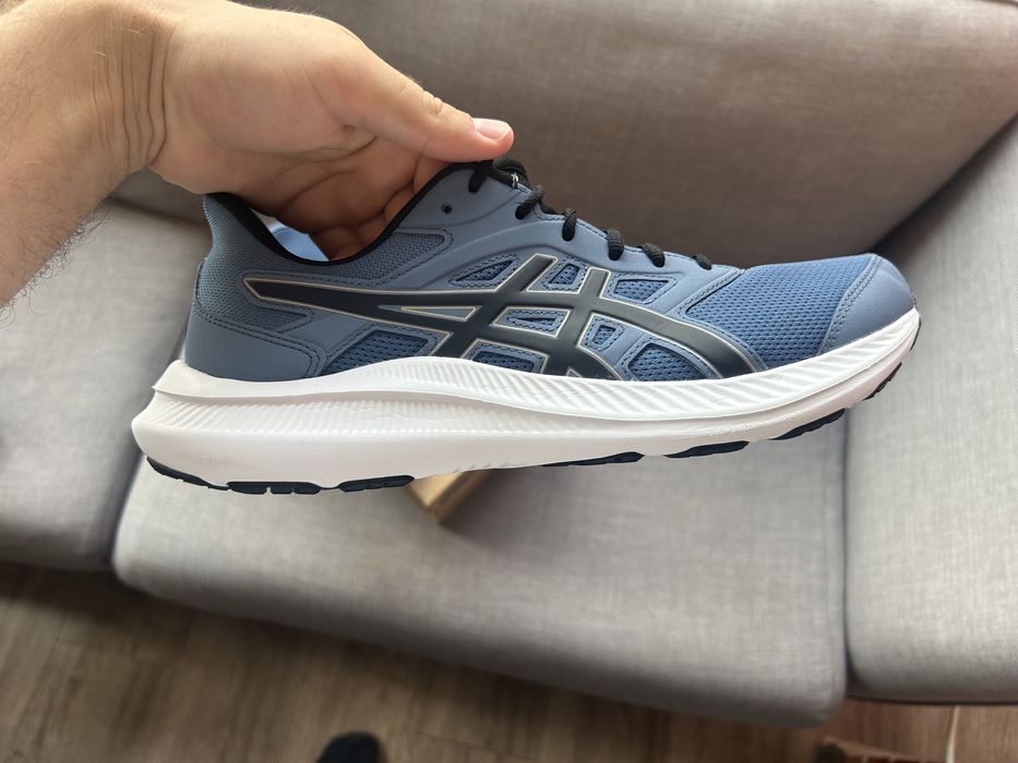 Чоловічі кросівки Asics