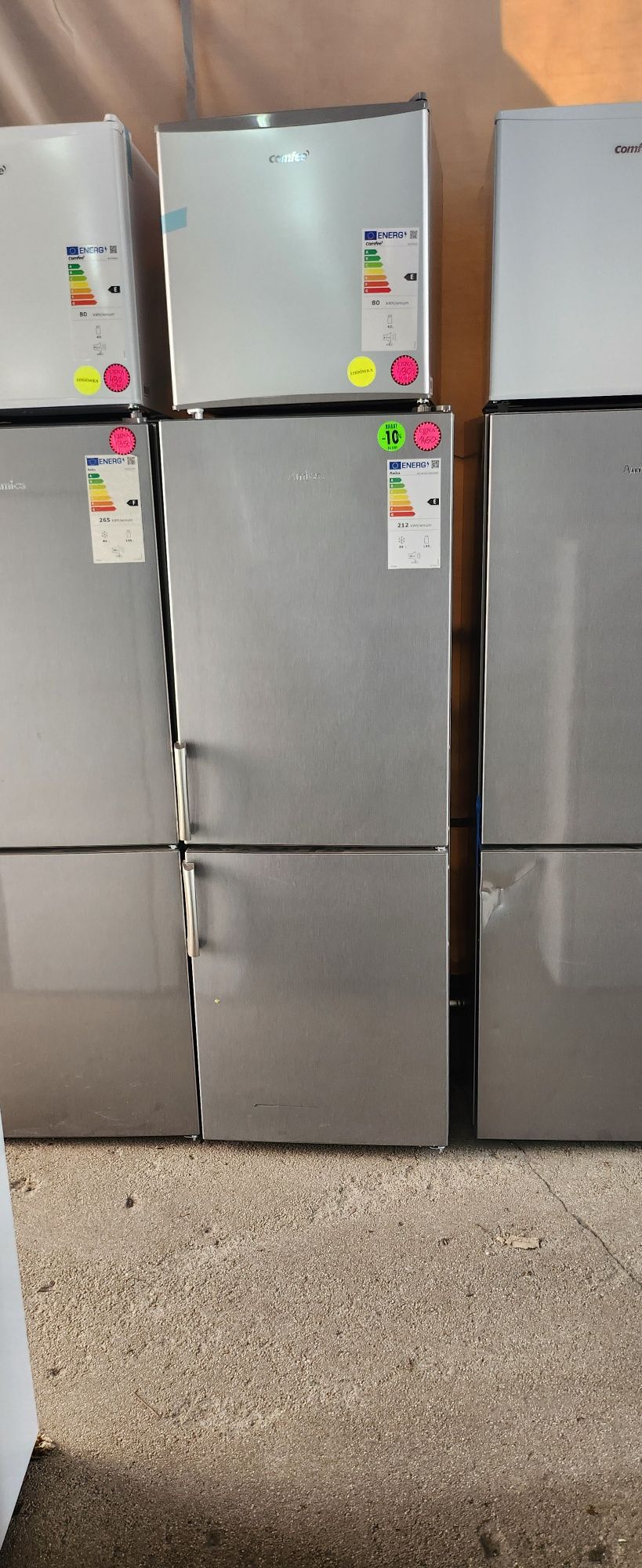 JANKI, ul. WSPÓLNA 6 Lodówka Amica inox
