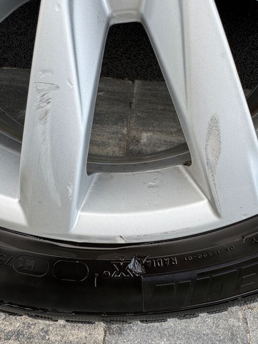 Oryginalne koła 17" 5x112 VW Skoda Audi Seat opony zimowe Michelin