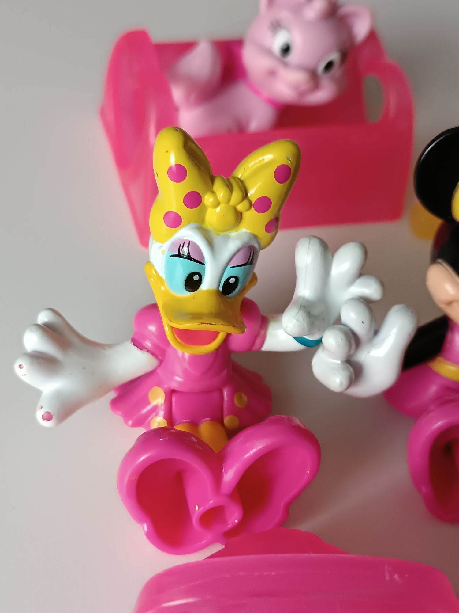 Minnie i Daisy ze zwierzętami zestaw Disneya