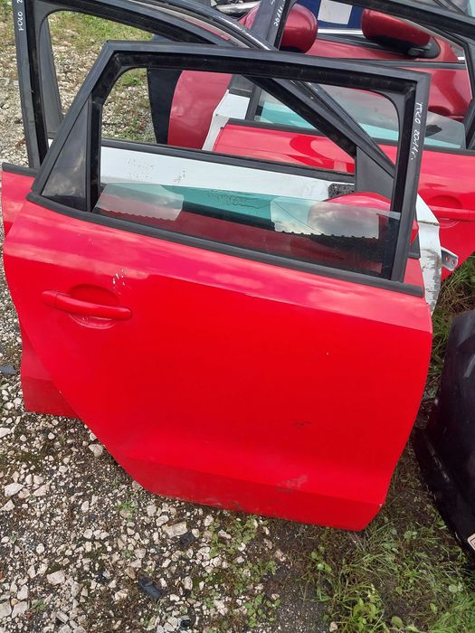 Drzwi prawe tyl tylne vw polo 5 6r 2011r