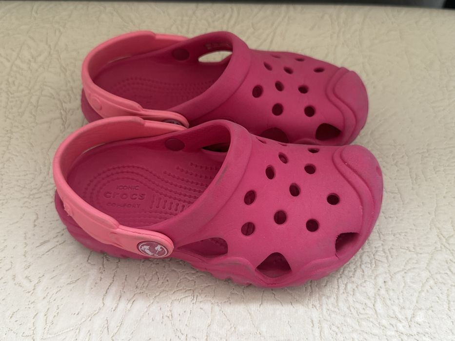 Продам кроксы для девочки розовые