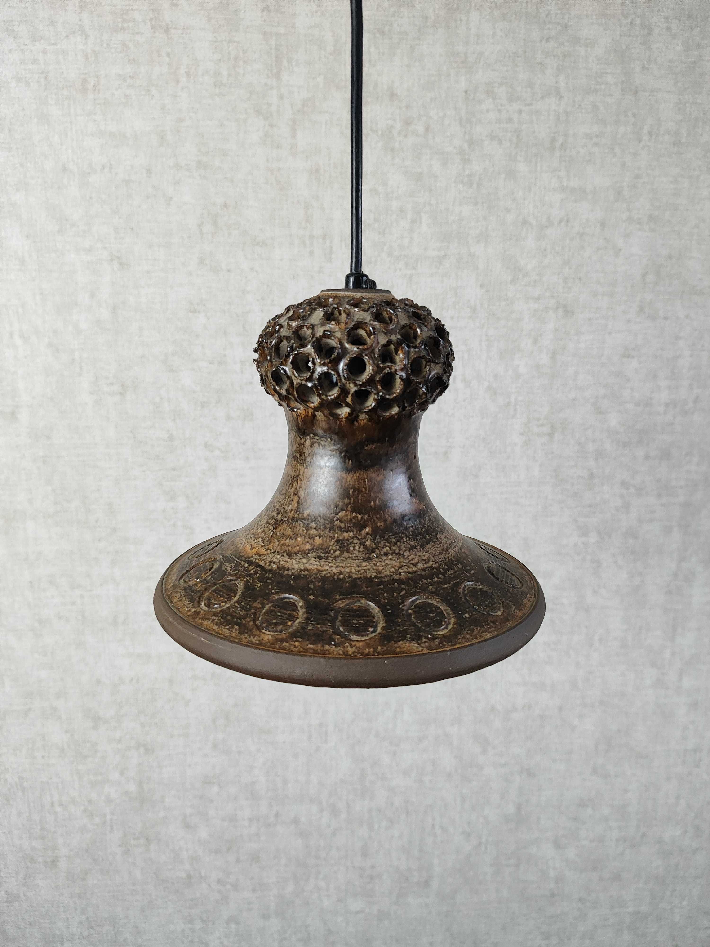 Duńska lampa wisząca. Ceramika. Mid-century.