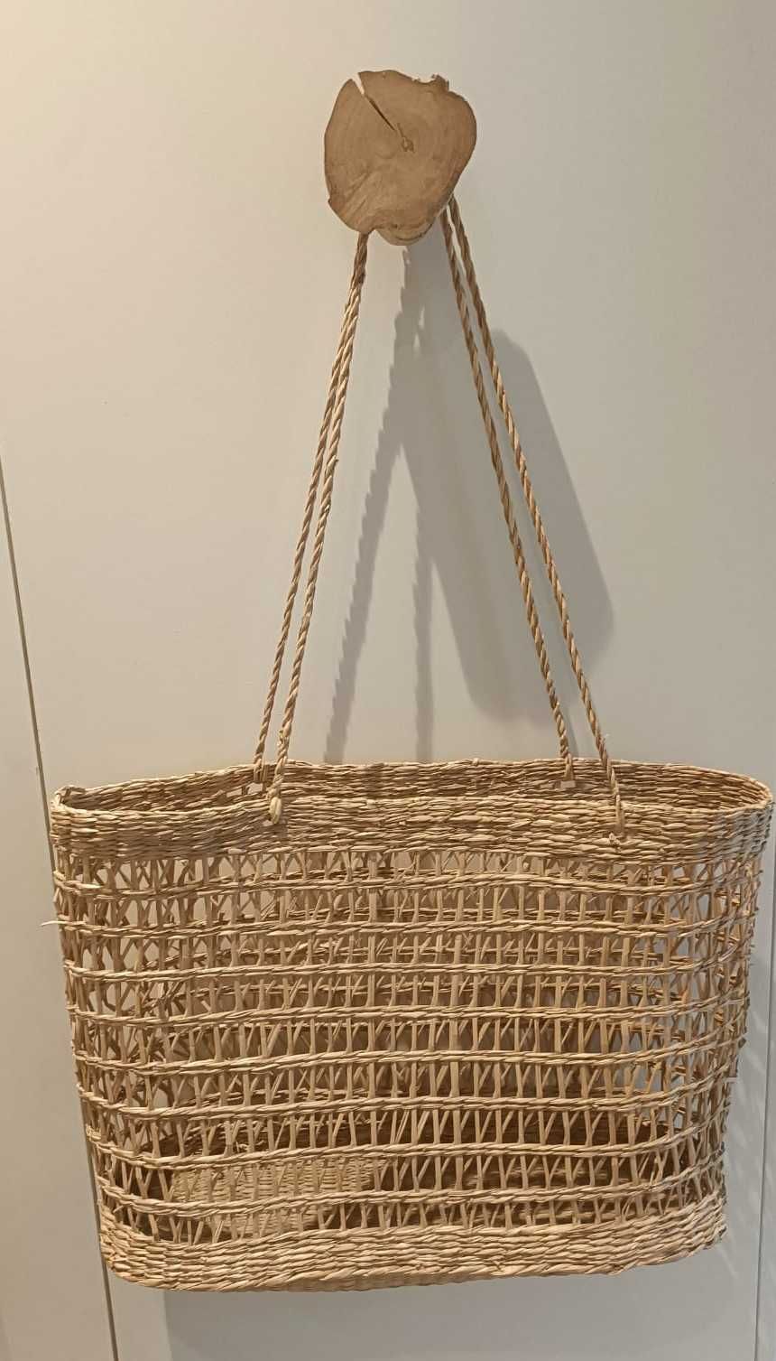 Conjunto malas de palha de senhora.