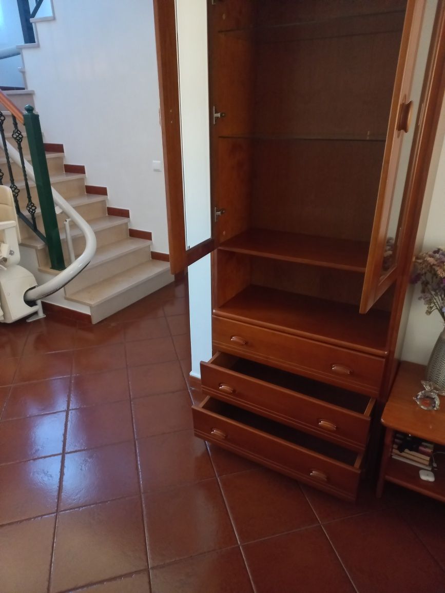 Movel de sala em pinho