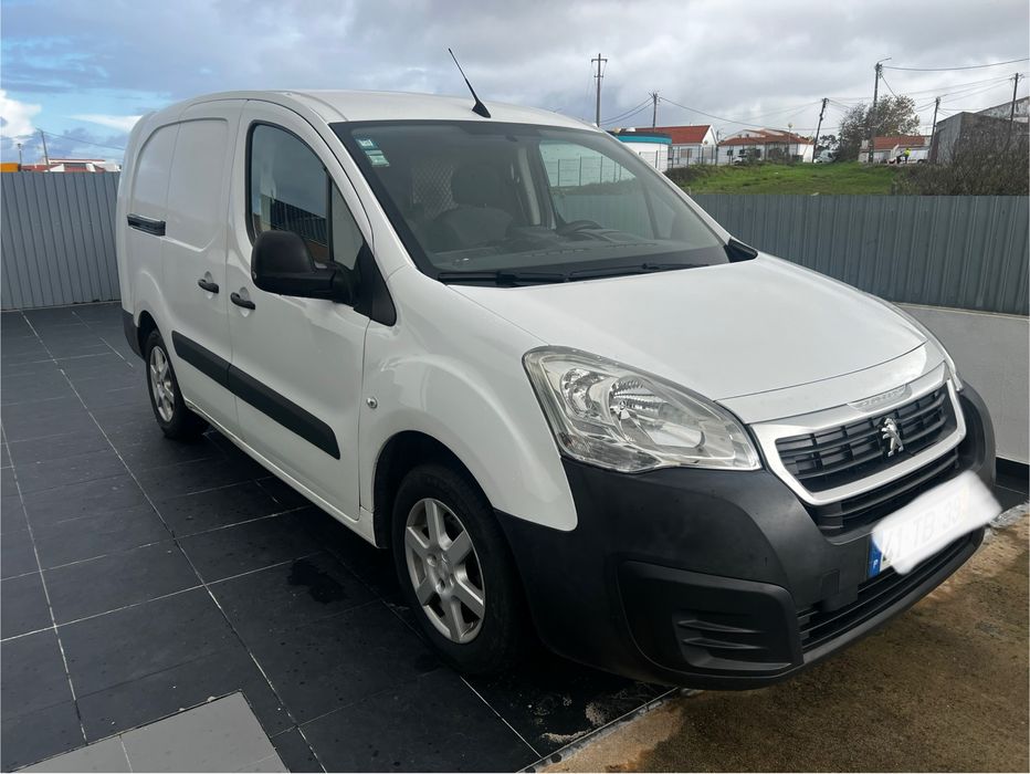 Peugeot Partner 1.6 BlueHDi Confort c/apenas 1 registo