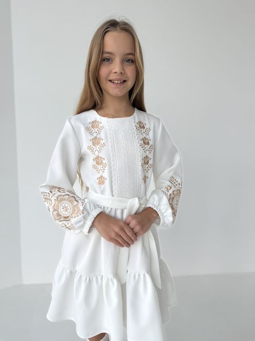 Плаття вишивка для дівчинки 134,140,146,152