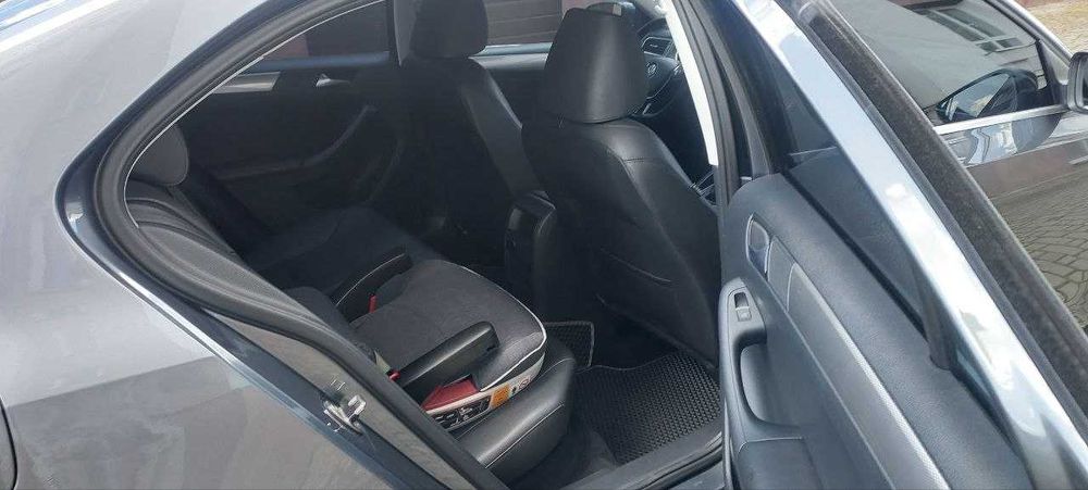 Volkswagen Jetta 2015 1.8 tsi