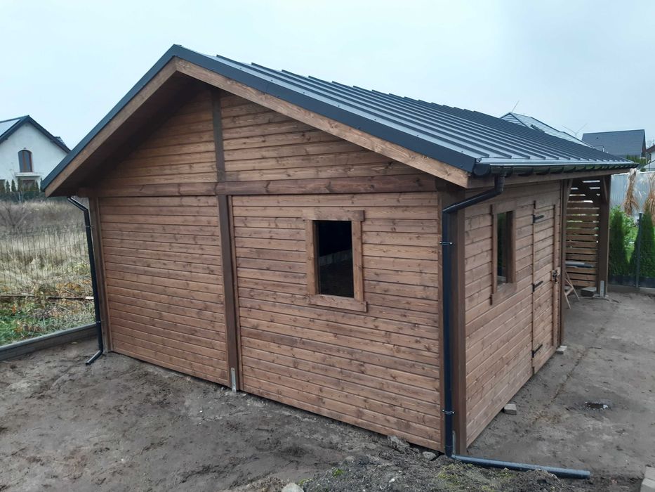 Wiata z domkiem ogrodowym