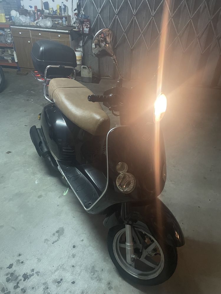 Baotian 125 - Vespa Style