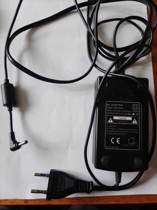 Зарядные устройства и наушники для мобильных телефонов