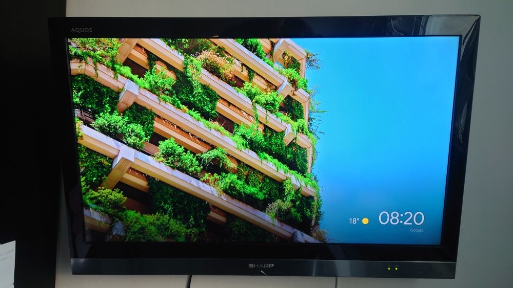 Telewizor Sharp Aquos 32 całe LC-32LE600E