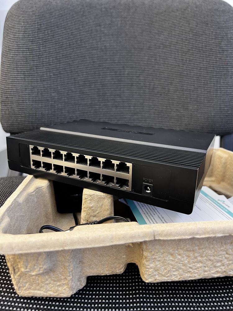 Комутатор мережевий tp-link TL-SF1016D