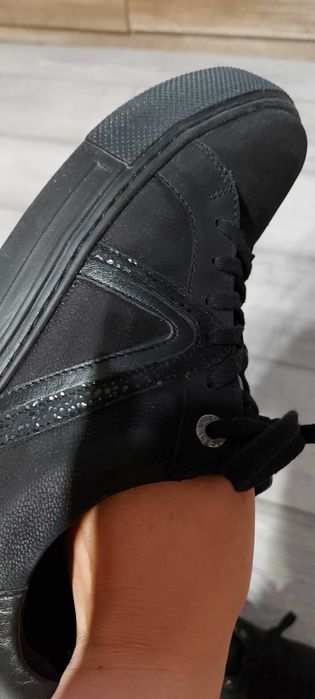 Buty zamszowe Lasocki