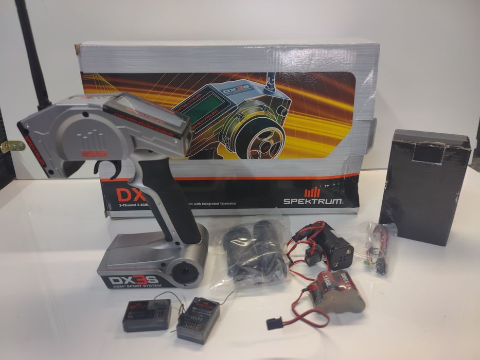 Spektrum Rádio Novo com Receptores Spektrum DX3s com Telemetria
