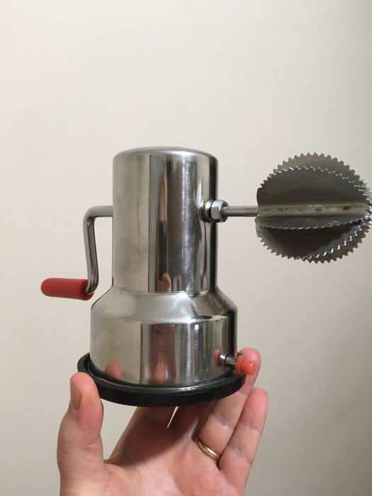 Измельчитель для кокоса.