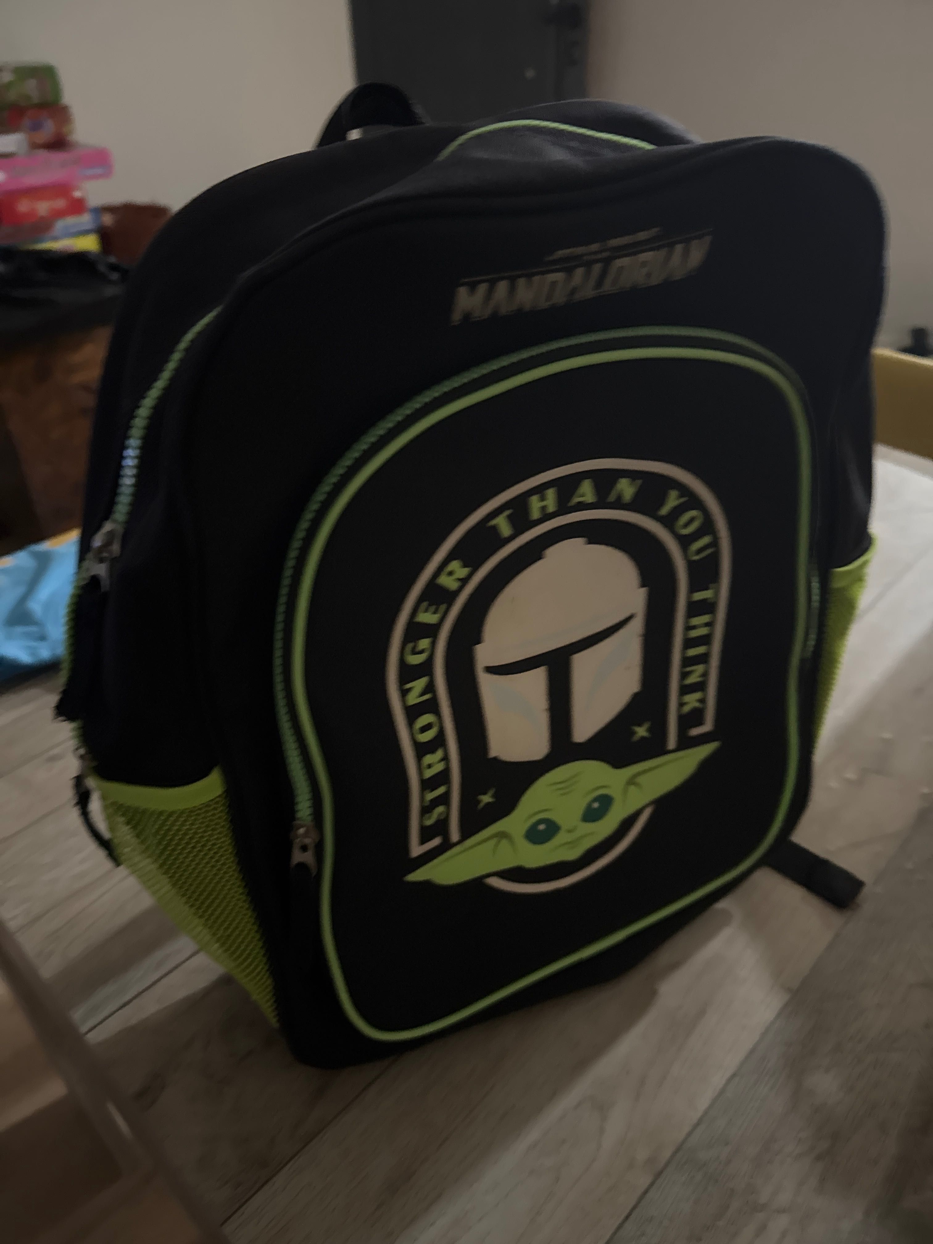 Mochila infantil mandalorian