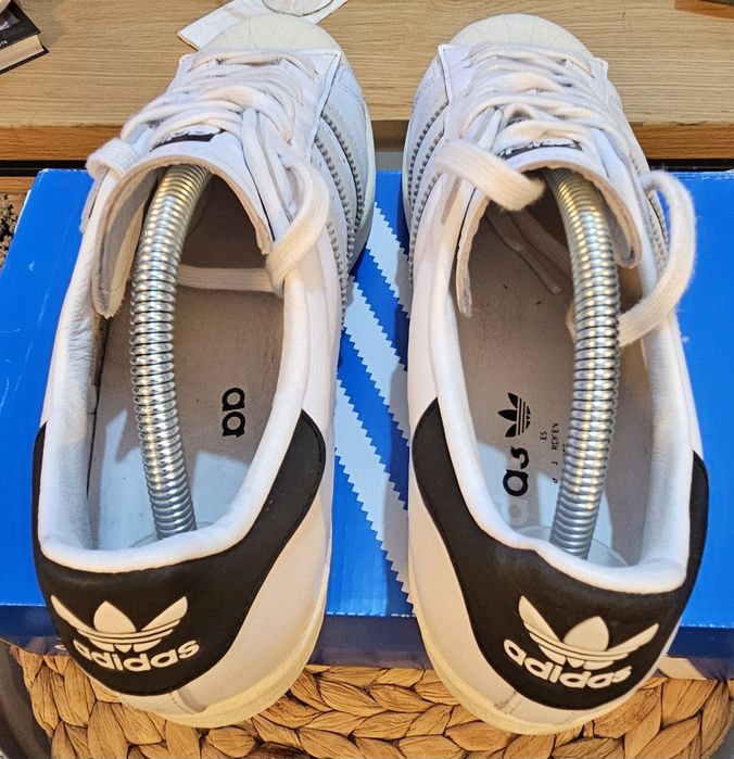 Ténis usados em perfeito estado Adidas SUPERSTAR 42 2/3