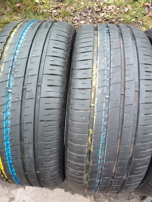 Літні шини Nokian 235/45/18