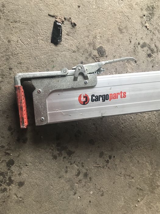 Belka transportowa nabutrtowa