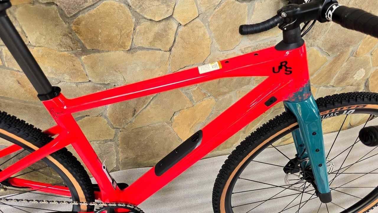 Новий карбоновий гравел BMC URS Two eTap Gravel Bike