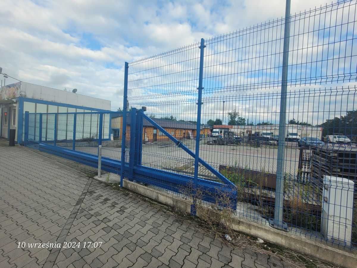 Wysoki płot ogrodzenie bramy wjazdowe na pilota. 3 bramy.3.5m 90mb