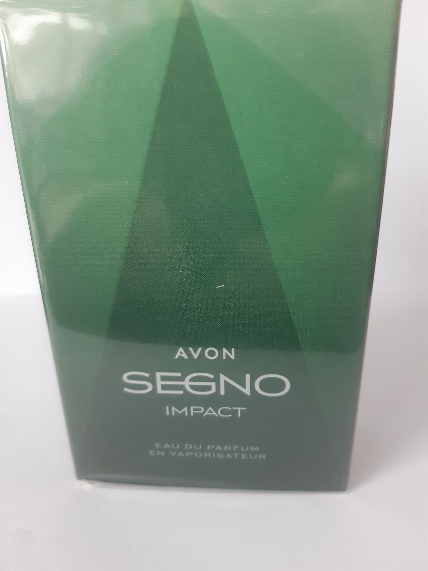 Woda perfumowana męska Avon Segno
