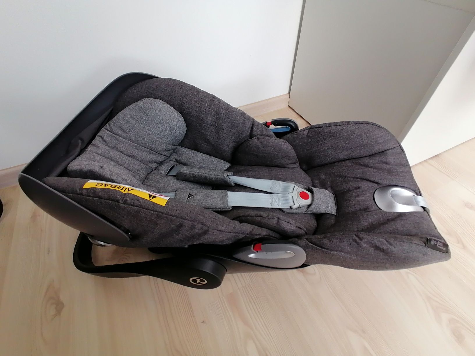 Wózek Cybex Priam Lux Set Manhattan Grey, gondola, spacerówka, fotelik