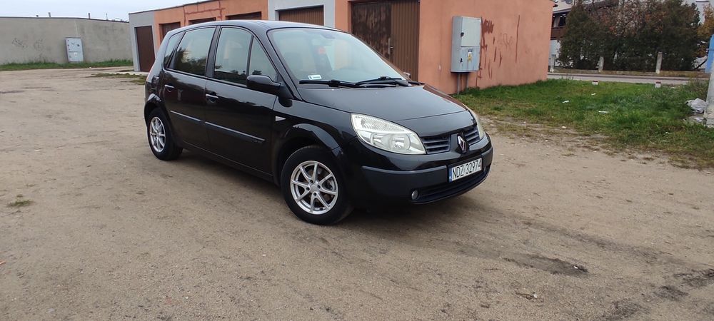 Renault scenic 1.6 benzyna. Tempomat , climatronic 2x koła