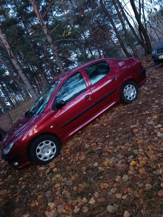 Продам Пежо 206 гарний стан