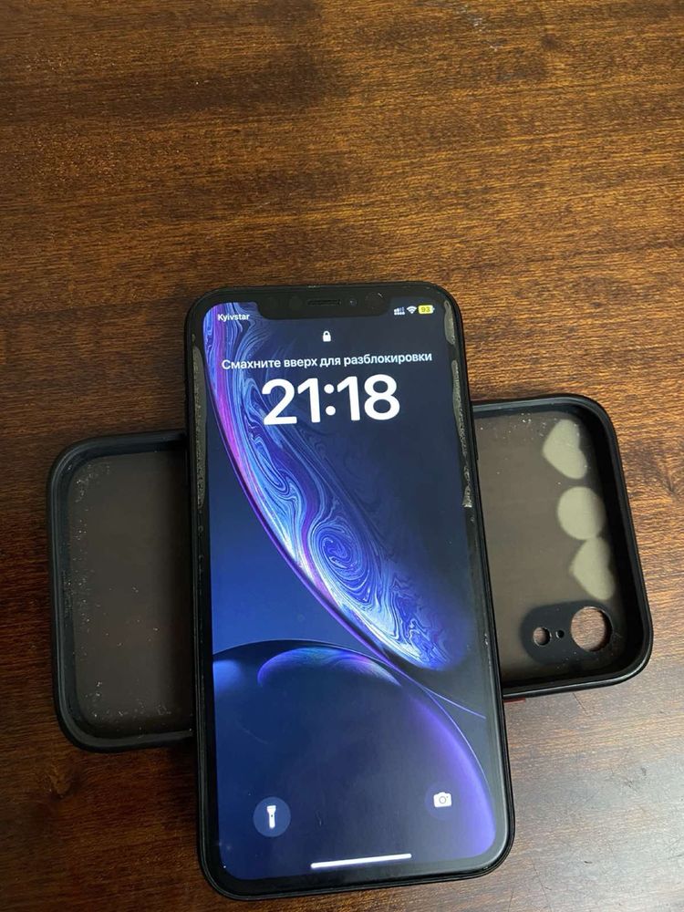 Продам Iphone xr