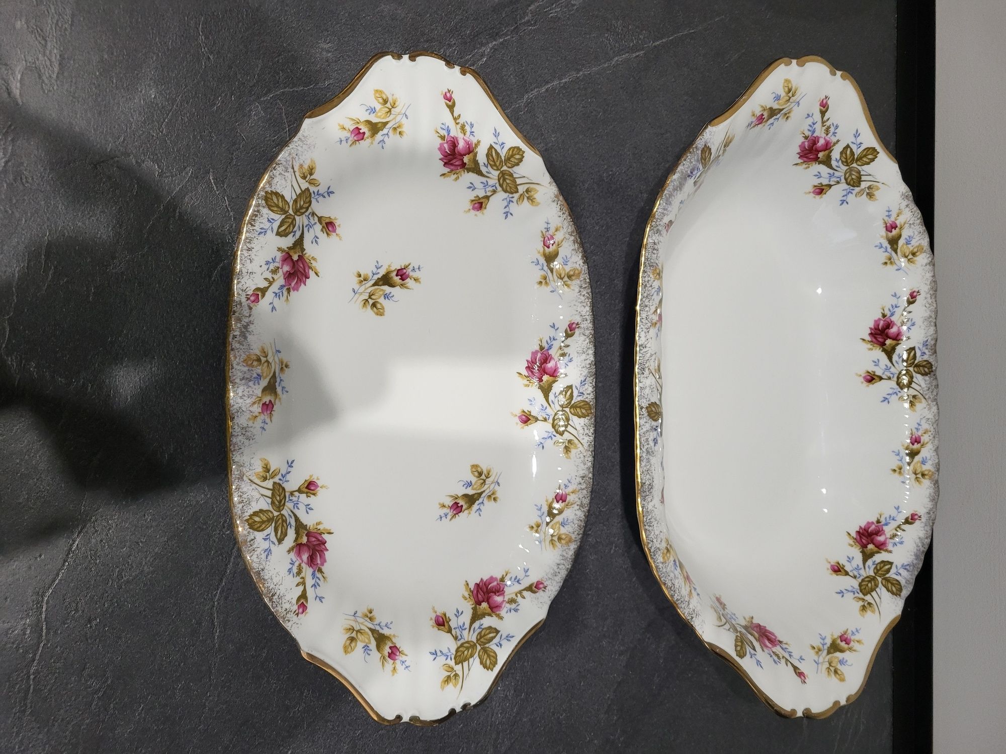 Serwis obiadowy porcelanowy na 12 osób Chodzież