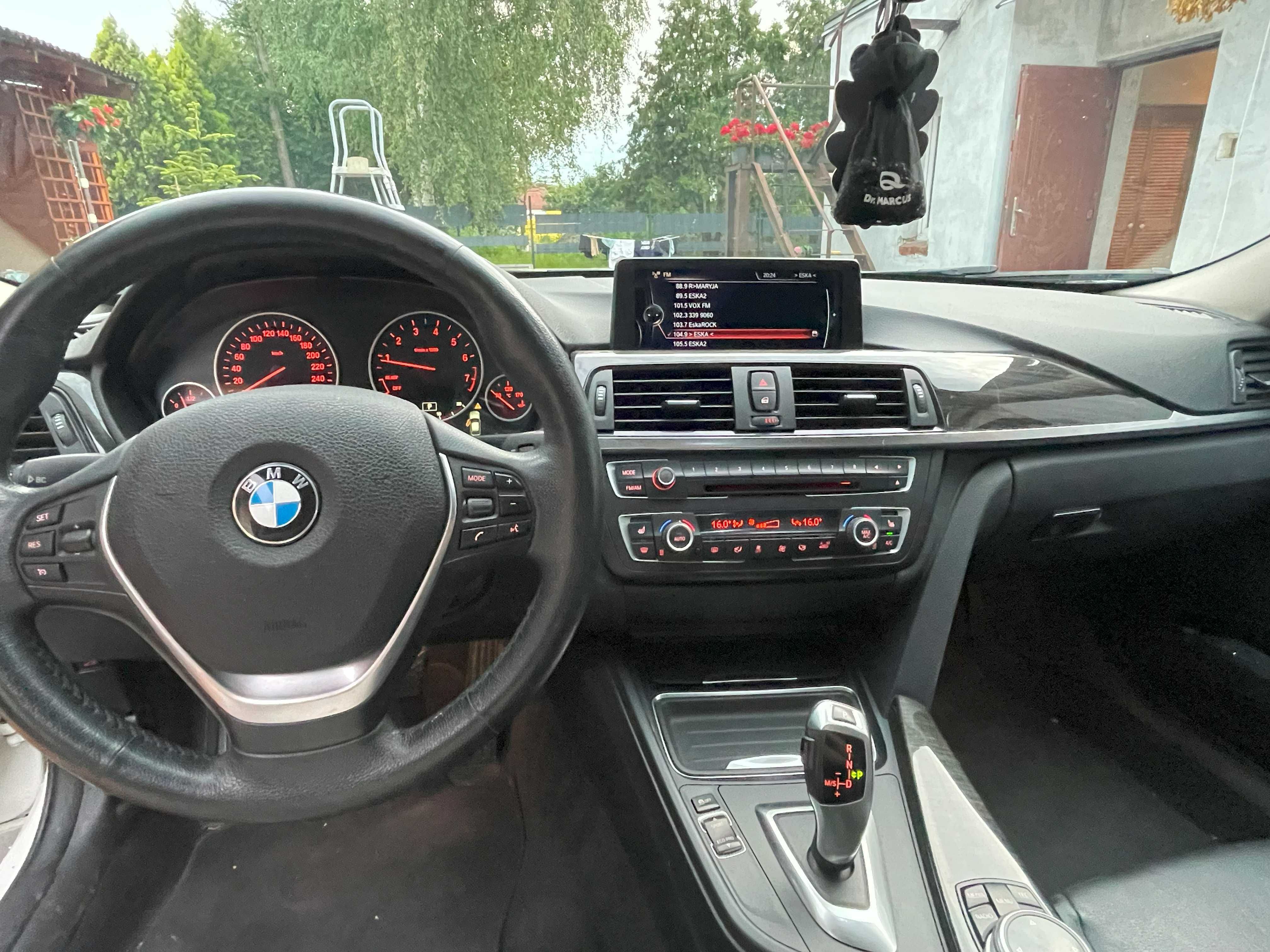 BMW F30 2.0 benzyna xdrive