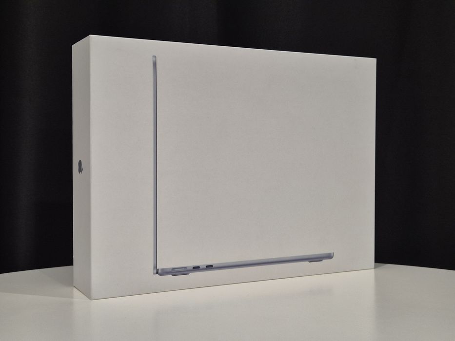 Nowy MacBook Air 13' M4 16/512GB Sky Blue