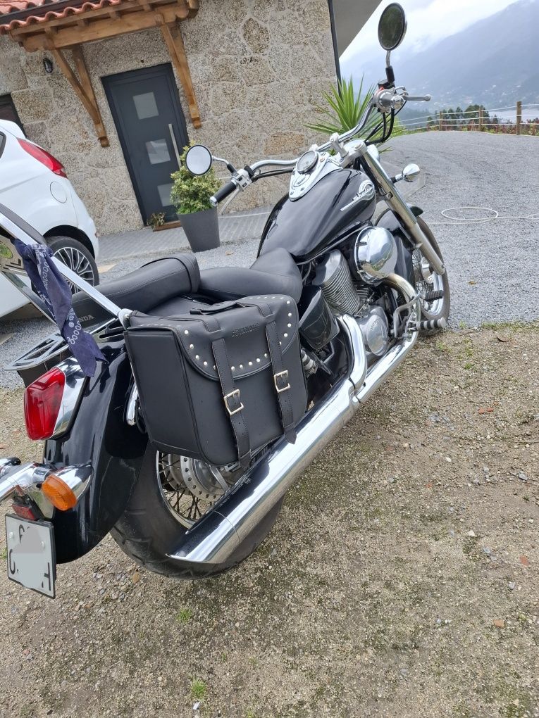 Honda Shadow 750 American Classic Edition