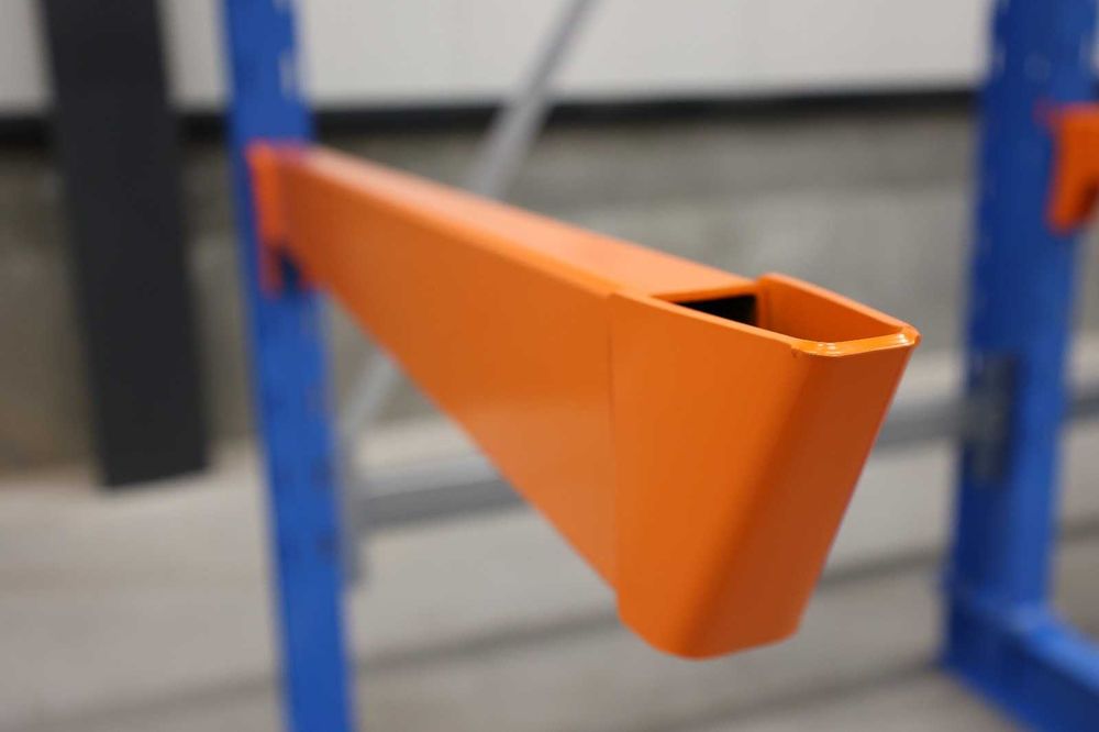 Regały wspornikowe nowe magazynowe jednostronne H400cm ramiona 100cm