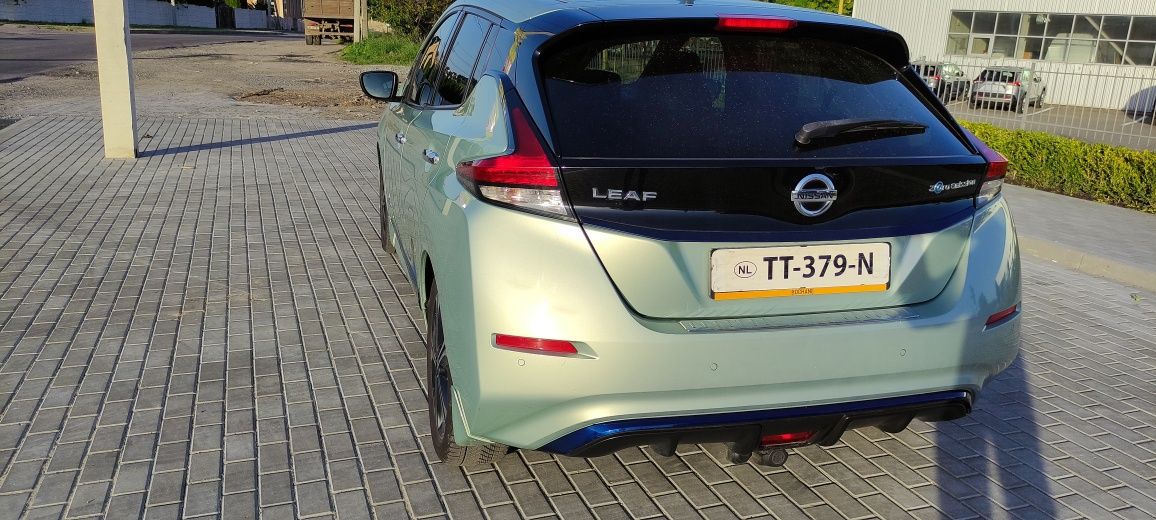 Ніссан Ліф Nissan Leaf Tekna