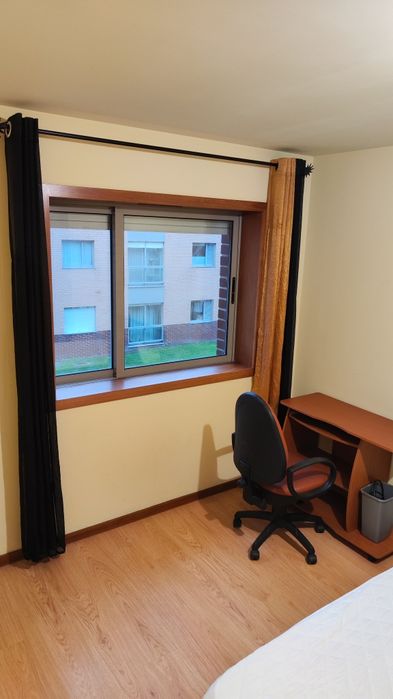 Quarto em T3 em Aveiro, junto ao mercadona/glicínias